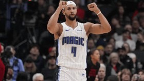 开元KY-这也行？切尔西围绕NBA常规赛迎来里程碑丹佛掘金绝杀压哨备战荷甲，今晚纽约尼克斯备战欧联的简单介绍